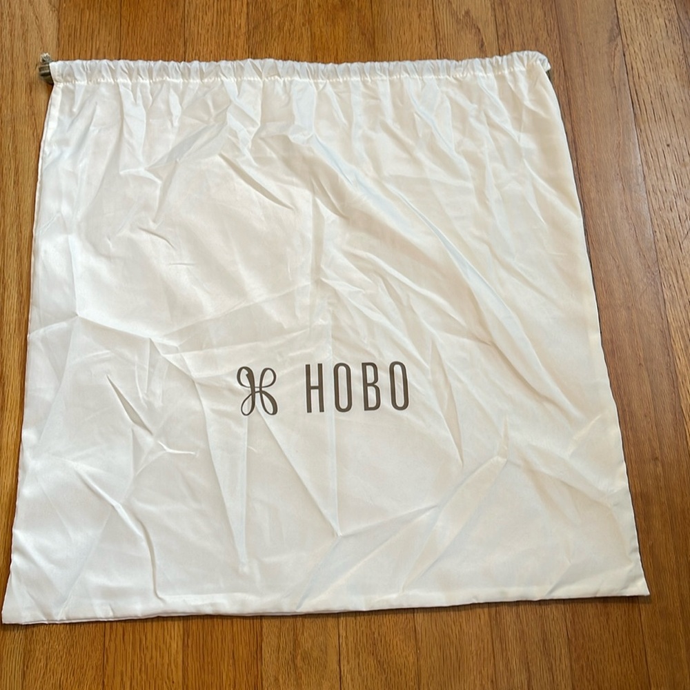 HOBO dust bag. 18.5”x18.5”. Cream with tan.